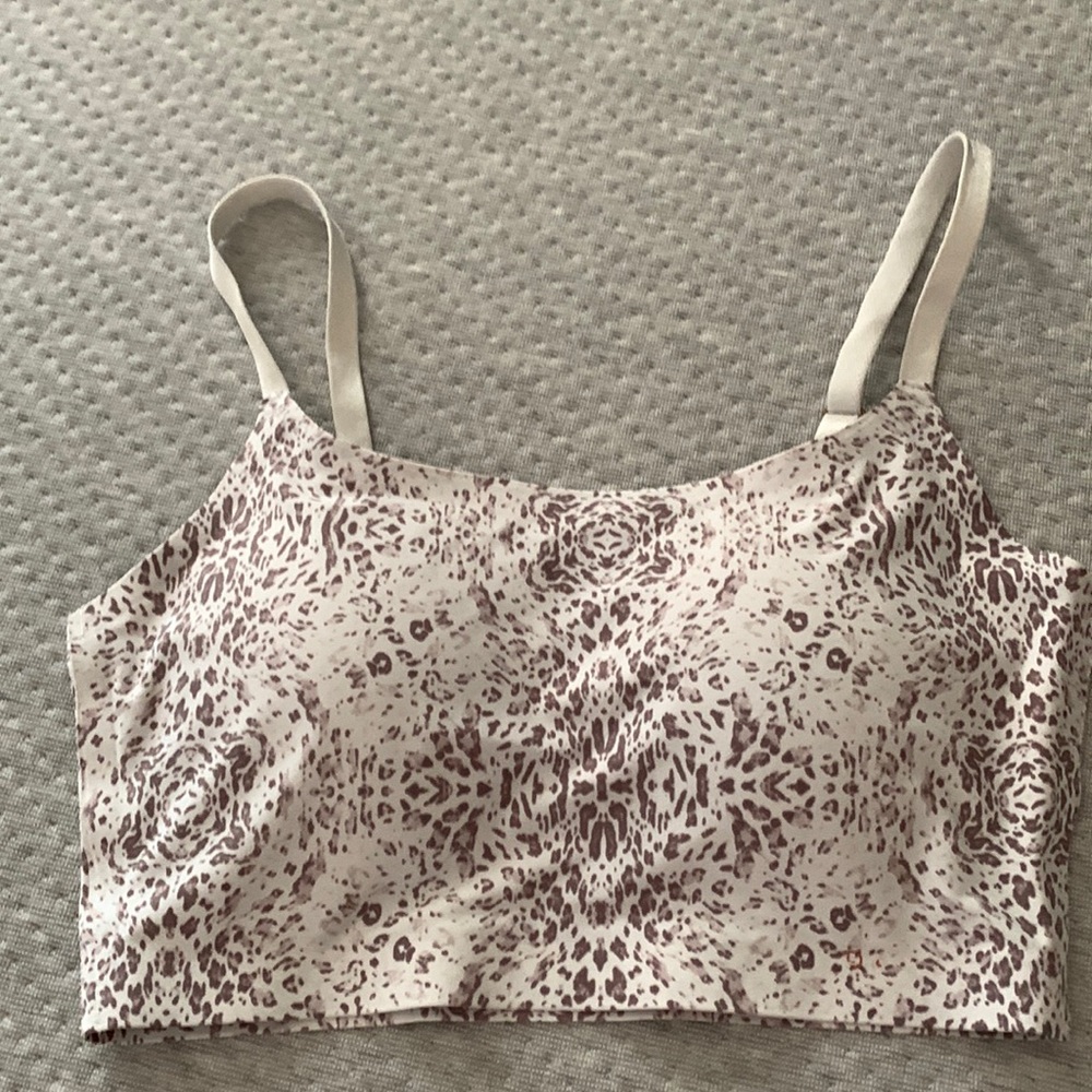 Bralette super soft material NWOT no size tag but is an size XS